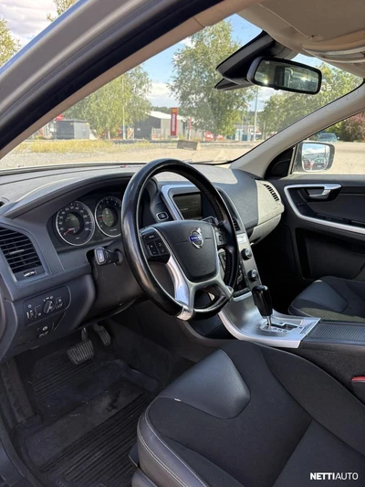 Volvo XC60 2011, photo 4/5