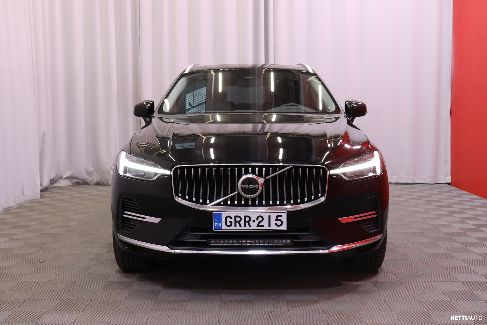 Volvo XC60 2022, photo 7/45