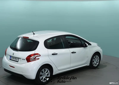 Peugeot 208 Motion VTi 68 5-ov 2014, photo 4/23