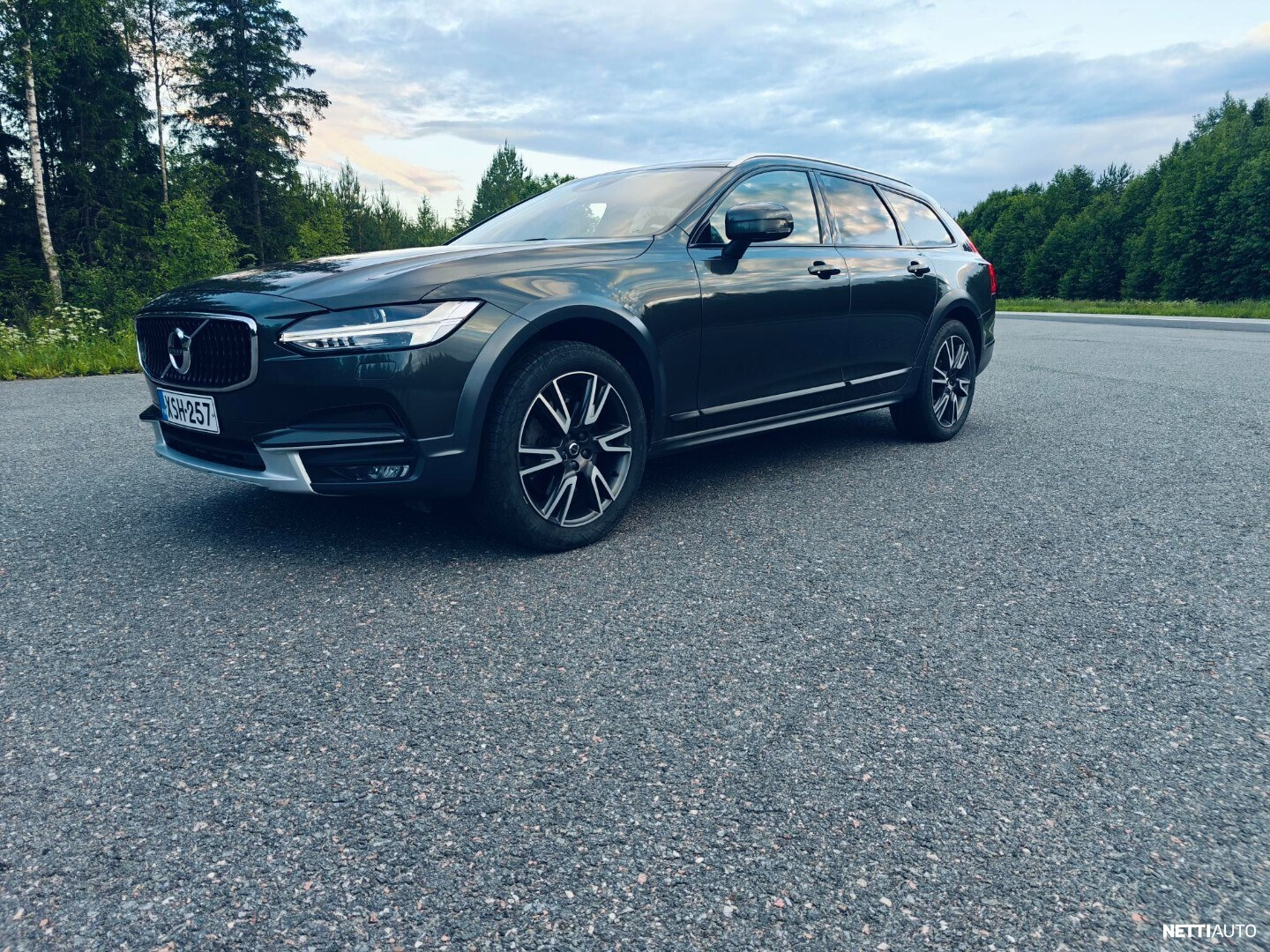 Volvo V90 Cross Country