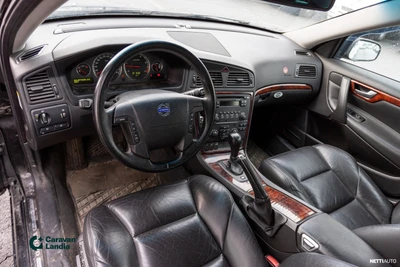 Volvo V70 2.4 D5 160hv 2005, photo 7/22