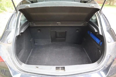 Opel Astra 2011, kuva 6/17