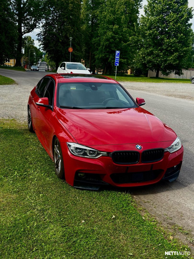 BMW 330