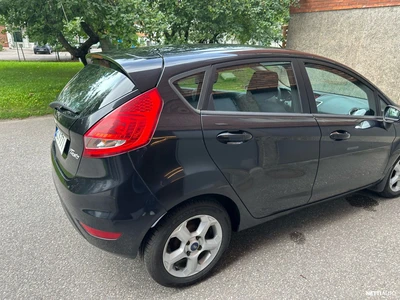 Ford Fiesta 1,25 82 hv Trend M5 5-ovinen 2011, photo 4/12