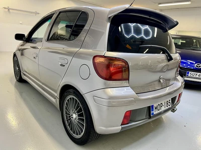 Toyota Yaris 2004, kuva 7/10