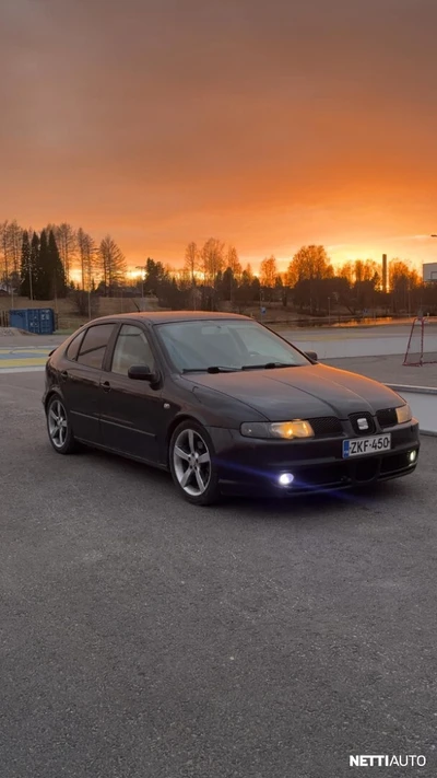 Seat Leon 2001, photo 1/12