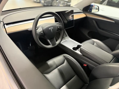 Tesla Model Y Long Range 2023, kuva 6/8