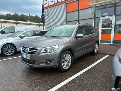 Volkswagen Tiguan 2010, photo 2/6