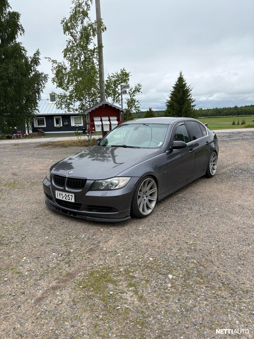 BMW 325