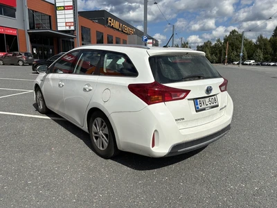 Toyota Auris 2015, kuva 3/6
