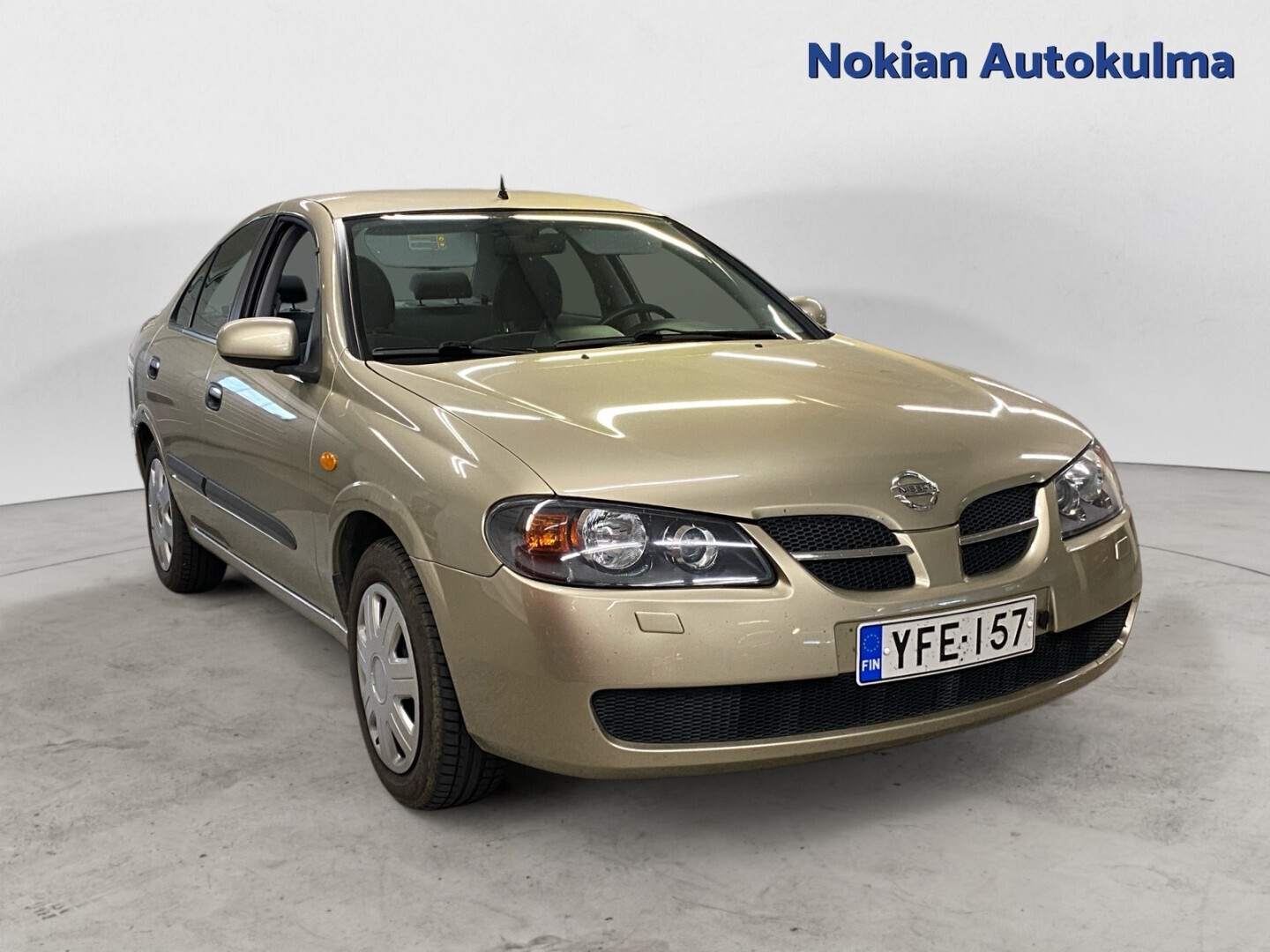 Nissan Almera