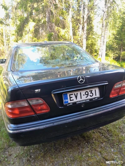 Mercedes-Benz E 2001, kuva 3/7