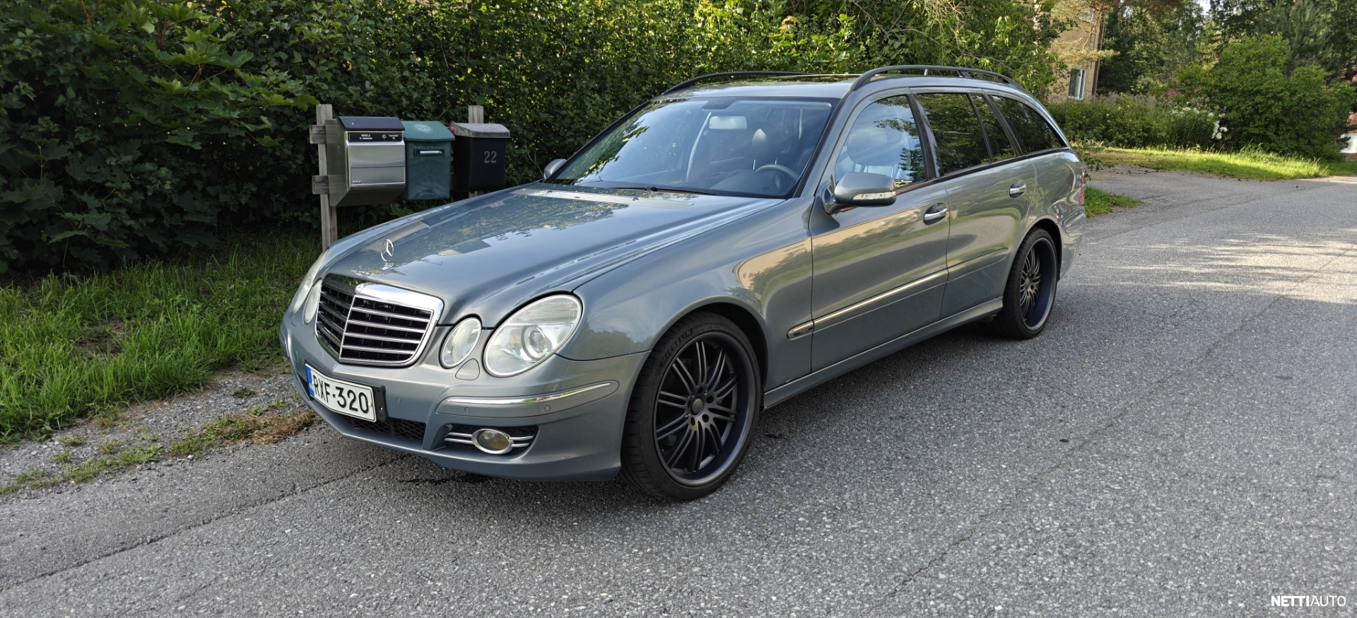 Mercedes-Benz E