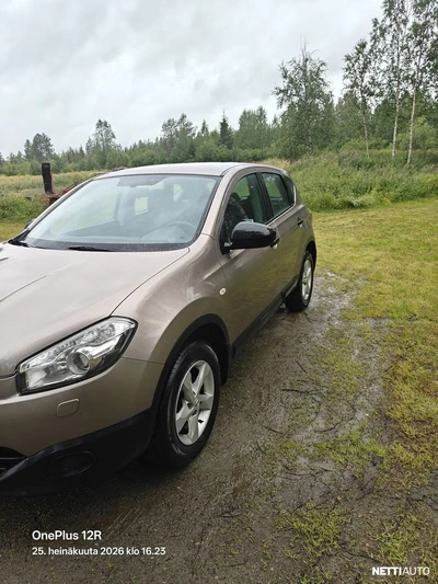 Nissan Qashqai 2011, kuva 2/10