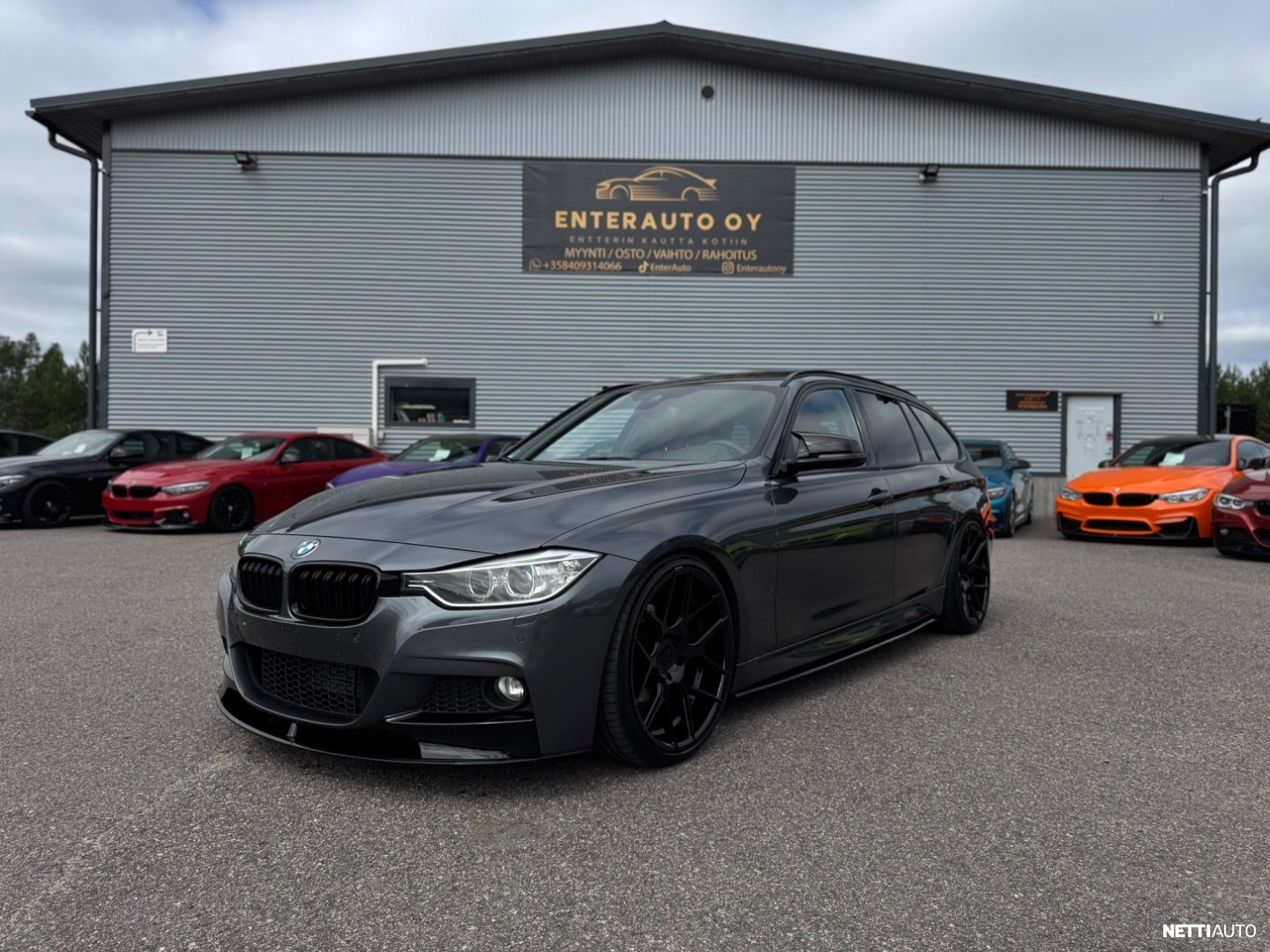 BMW 330
