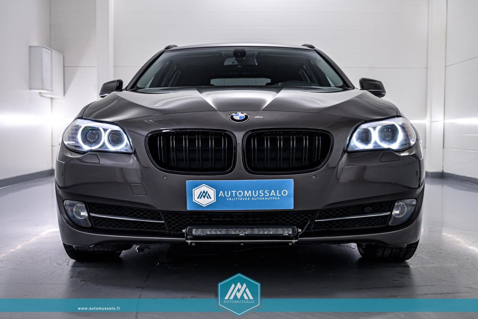 BMW 525