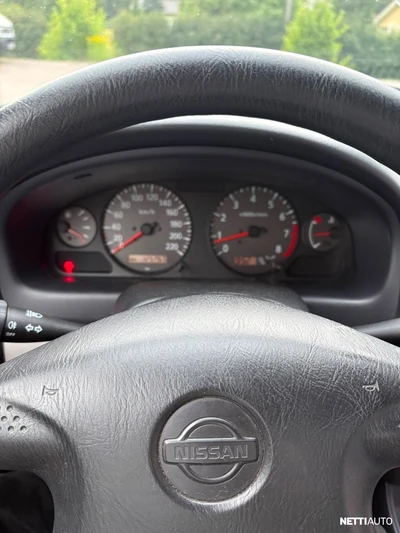 Nissan Almera 2000, photo 7/17