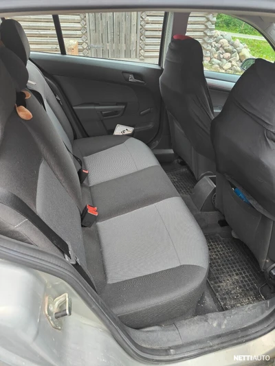 Opel Astra Hatcback 2005, kuva 5/7