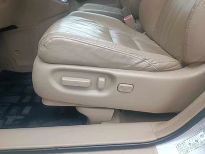 Honda CR-V 2,0i 4WD Elegance Business 2007, kuva 6/24