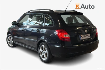 Skoda Fabia Combi 1,6 16V Elegance 2008, kuva 2/3