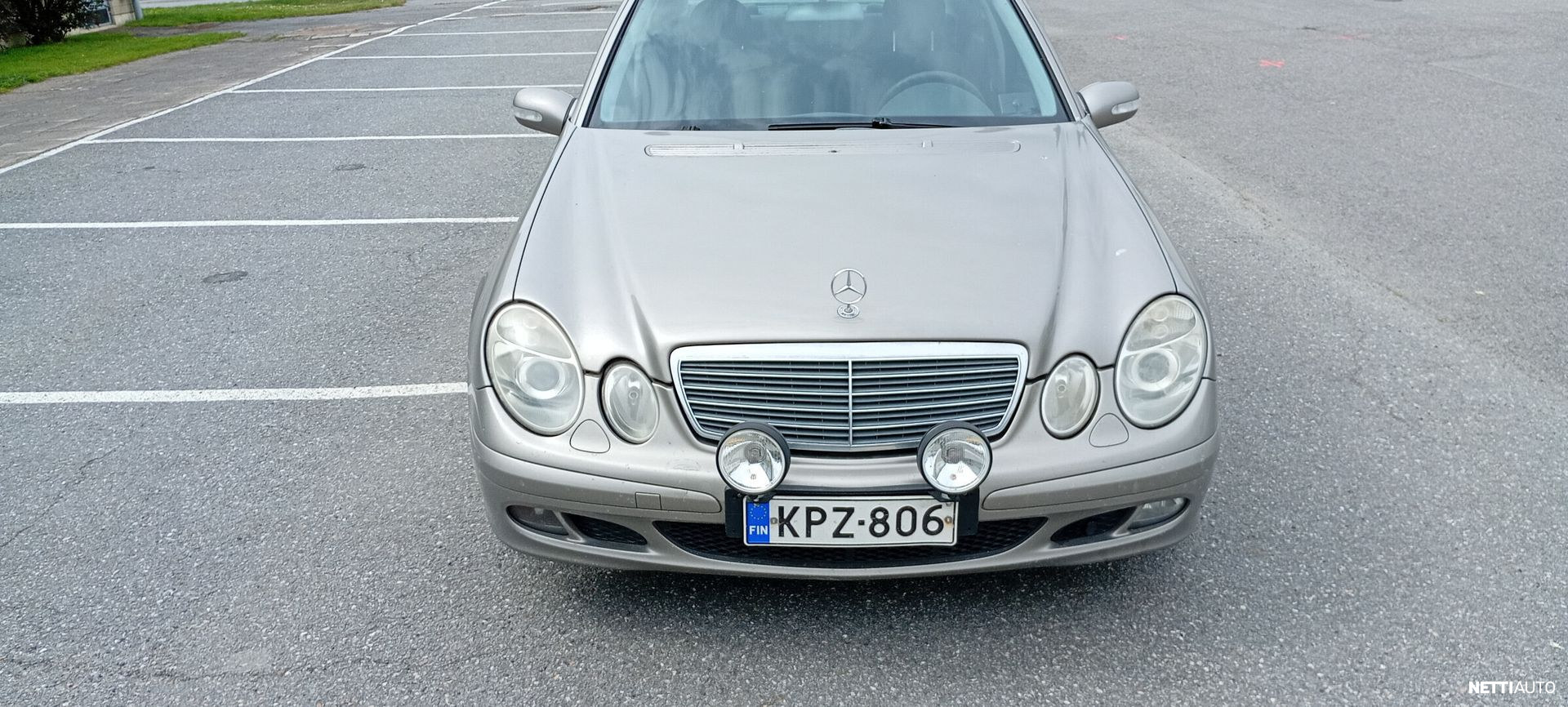 Mercedes-Benz E 200
