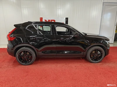 Volvo XC40 2023, photo 2/10