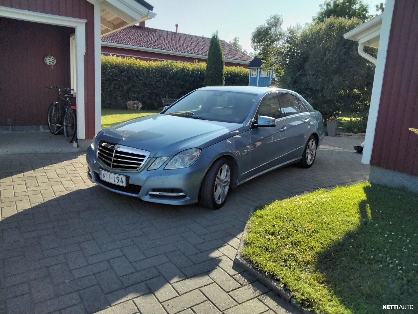 Mercedes-Benz E 2012, photo 5/7