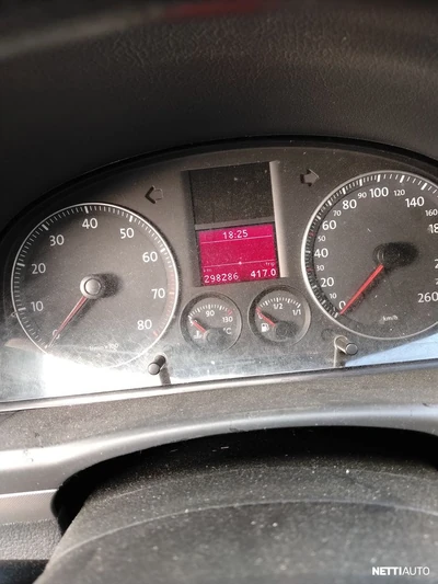 Volkswagen Touran 2004, photo 4/8