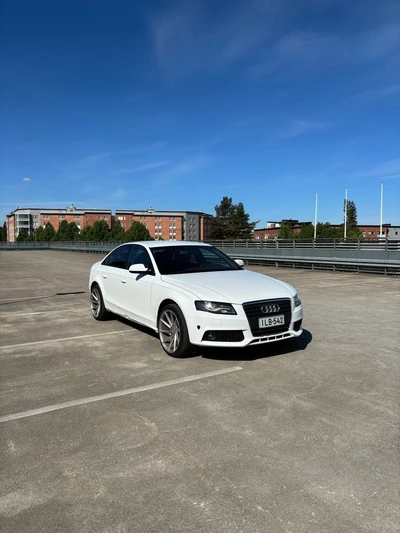 Audi A4 B8 2.0 TDI 2010, kuva 1/10
