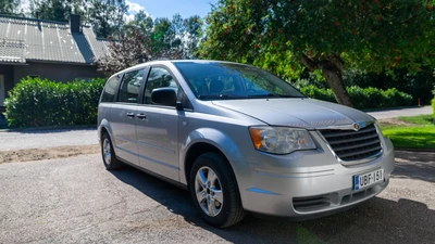 Chrysler Grand Voyager 3,8 V6 A6 LX 2008, kuva 3/23