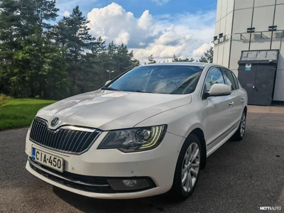 Skoda Superb 2014, photo 3/10