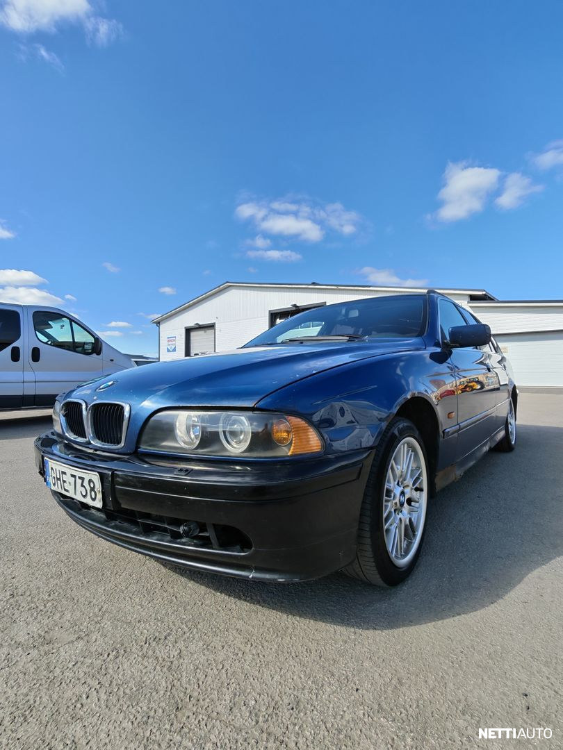 BMW 530