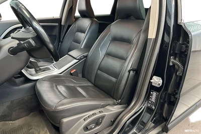 Volvo V70 D5 AWD Summum Edition aut 2015, photo 7/30