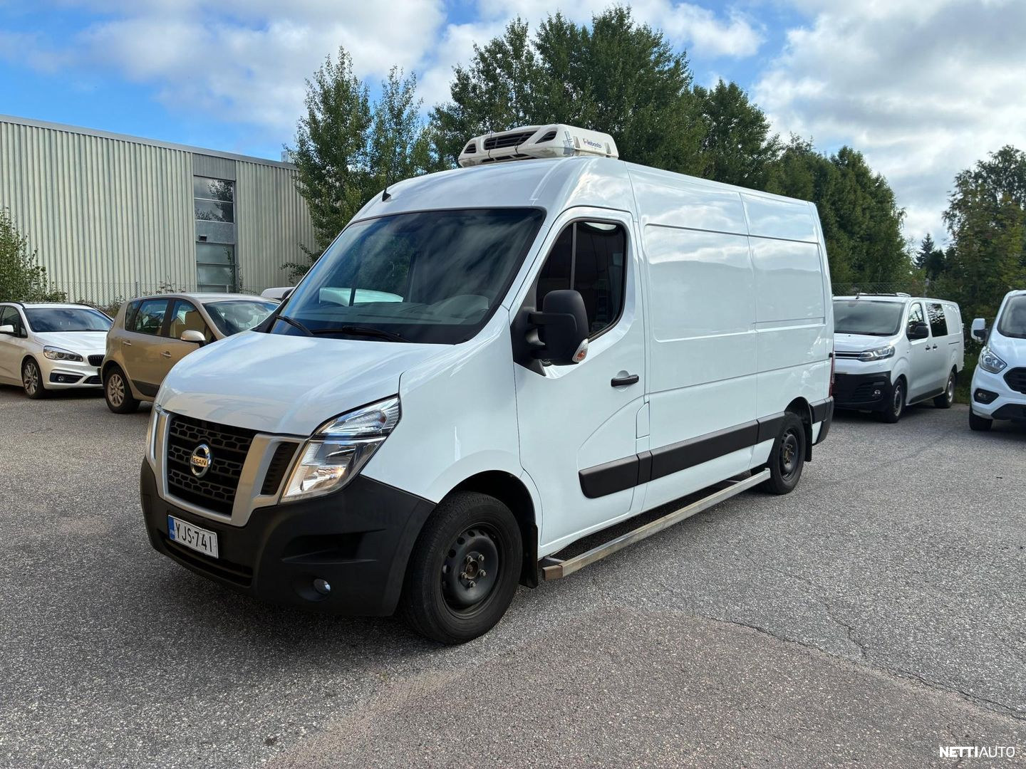 Nissan NV400