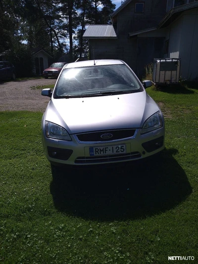 Ford Focus 2006, kuva 4/5