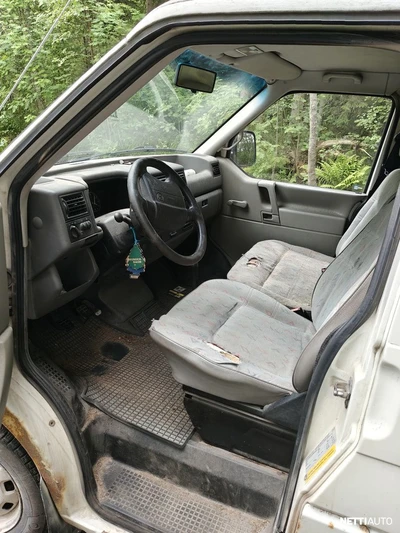 Volkswagen Transporter 1996, photo 2/6