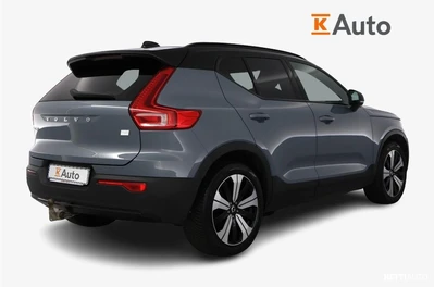 Volvo XC40 2023, photo 2/6