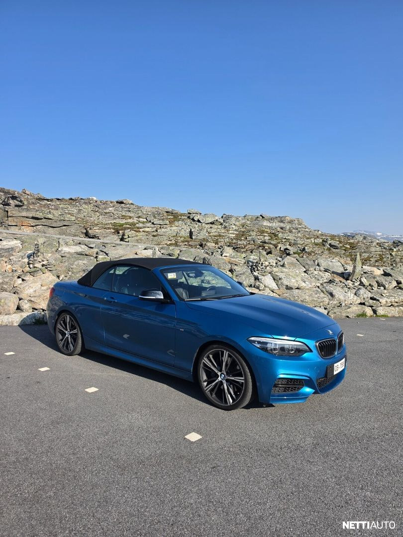 BMW M240i