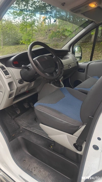 Renault Trafic 2014, photo 7/8