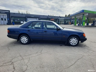 Mercedes-Benz E 300E 4Matic 1988, kuva 4/7