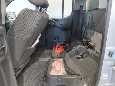 Nissan Navara 2007, photo 3/17