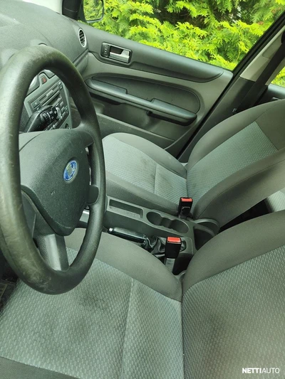 Ford Focus 2006, kuva 4/6