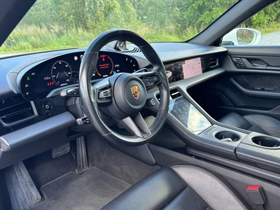 Porsche Taycan 2021, kuva 6/12