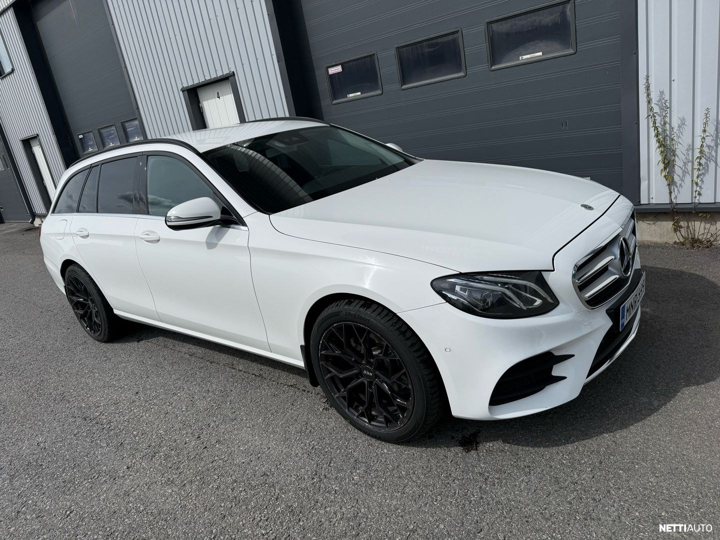 Mercedes-Benz E