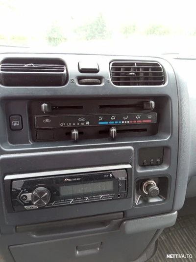 Toyota Hiace 2001, photo 3/8
