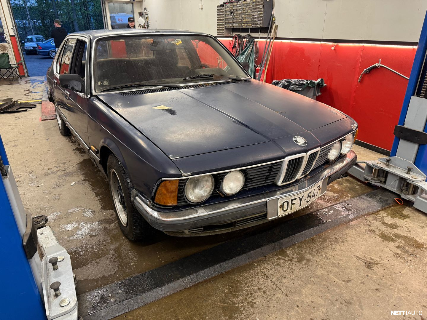 BMW 728
