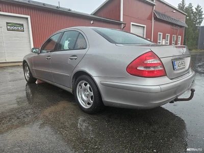 Mercedes-Benz E 200cdi classic 2003, photo 3/11
