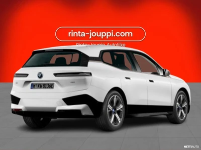 BMW iX xDrive50 2022, photo 3/4