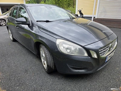 Volvo V60 2011, kuva 2/11
