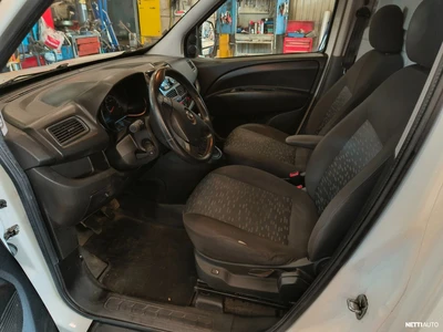 Dacia Dokker Van dCi 90 Ambiance 3,3m3 2013, kuva 2/8